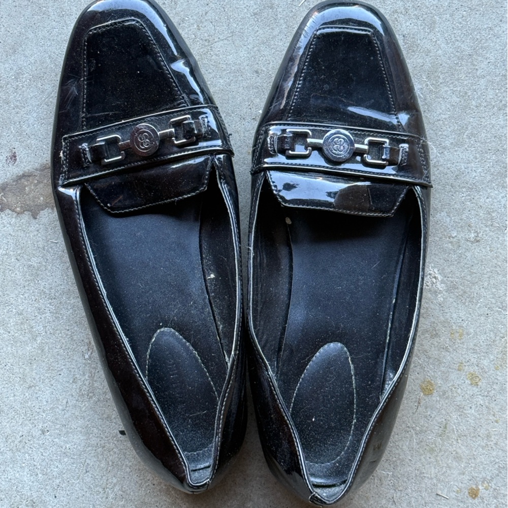 Elegant Black Patent Leather Loafers for Women